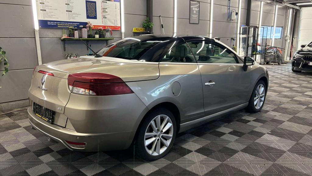 Renault Mégane Cabriolet 1.5 DCI EURO 5 135dKm bj. 2010 1st, Autos, Euro 5, Achat, Entreprise, Cabriolet