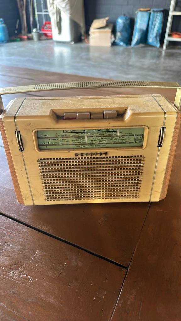 Oude decoratieve radio Philips, Ophalen of Verzenden, Niet werkend, Radio