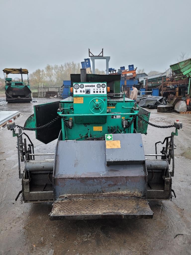 Épandeur d'asphalte VÖGELE Superboy 6-90 Finisseuse, Jardin & Terrasse, Enlèvement, Utilisé