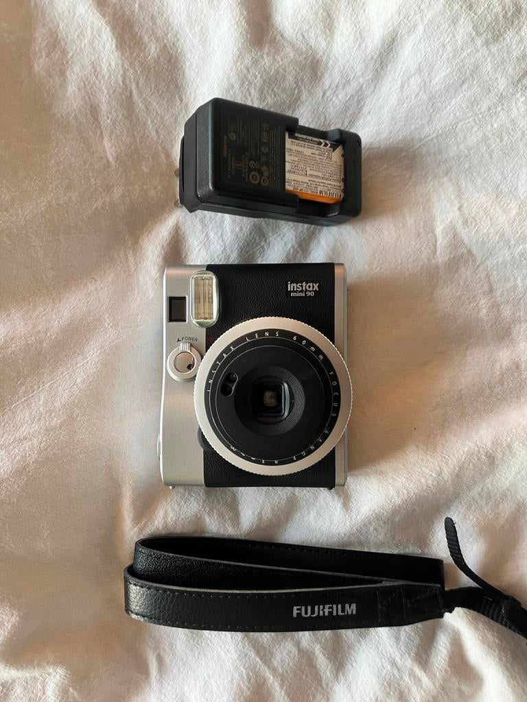 Fujifilm instax mini 90, Audio, Tv en Foto, Fotocamera's Analoog, Ophalen of Verzenden, Zo goed als nieuw
