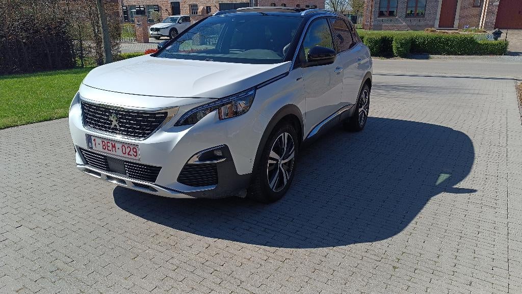 Peugeot 3008 GT Line automaat EAT pano open dak, trekhaak., Autos, 1550 kg, Euro 6, Carnet d'entretien, 5 portes