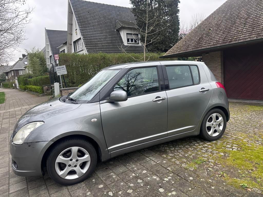 SWIFT PROBLEME BOITE AUTOMATIQUE, Auto's, Toyota, Automaat, Particulier, Te koop, Benzine