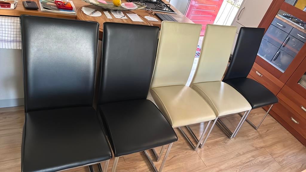 Les sièges DOIVENT DISPARAÎTRE, Autres couleurs, Enlèvement, Autres matériaux, Cinq, Six Chaises ou plus