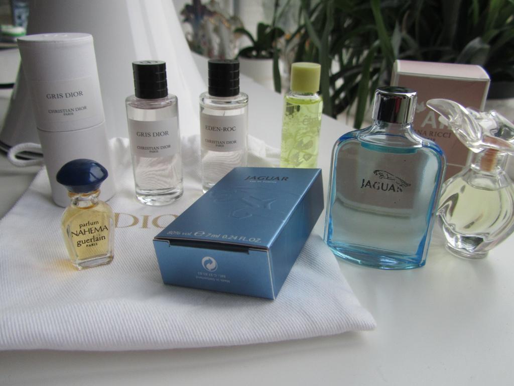 PARFUM Miniatures lot diverses, Collections, Parfums, Miniature, Envoi