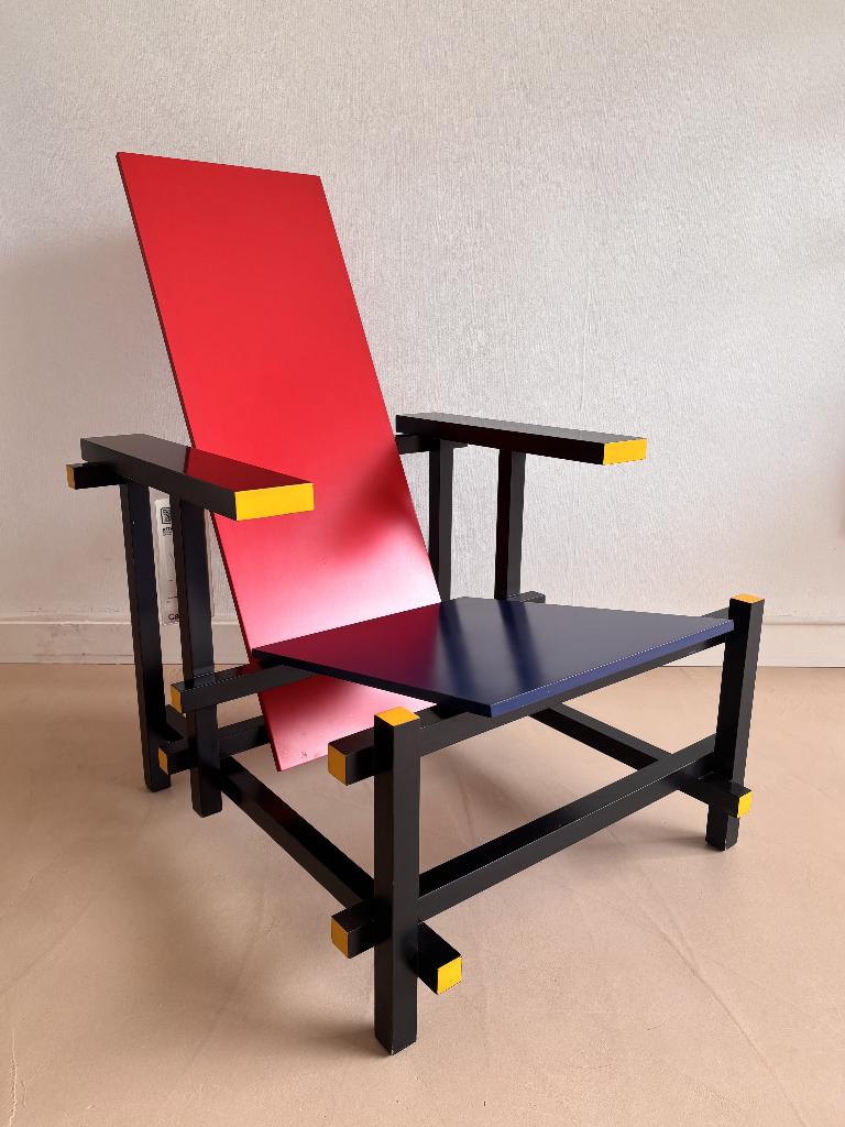 Rood en blauw Rietveld Cassina stoel - n1684 — label, Ophalen