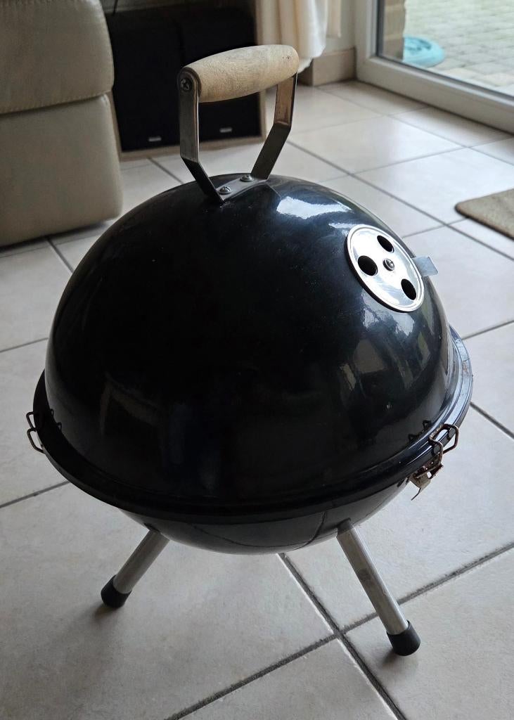 Mini BBQ bol, 30cm diameter, nieuw, zwart Barbecue, Tuin en Terras, Houtskoolbarbecues, Ophalen, Zo goed als nieuw