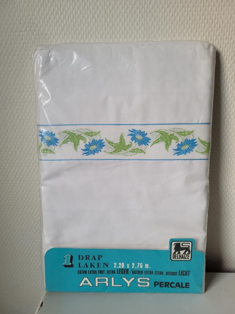 Drap de lit coton percale 2,20x2,75/galon brodé/vintage/neuf, Maison & Meubles, Enlèvement ou Envoi, Neuf, Deux personnes, Drap-housse ou Taie d'oreiller