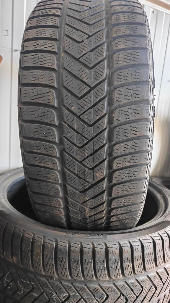 265/35r21 Pirelli 60€ per stuk, Ophalen of Verzenden
