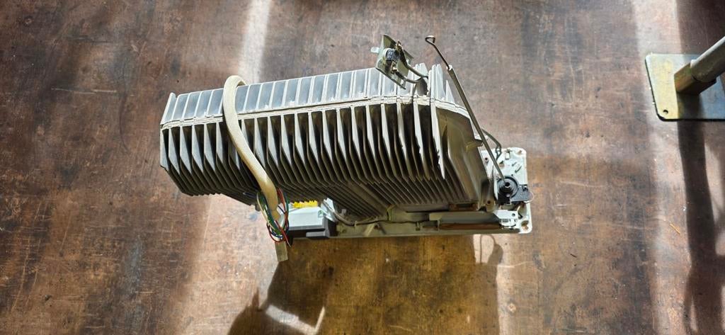 Poêle Truma S5002 complet et 1x S3002 uniquement le poêle, Caravanes & Camping, Camping-car Accessoires, Comme neuf, Enlèvement