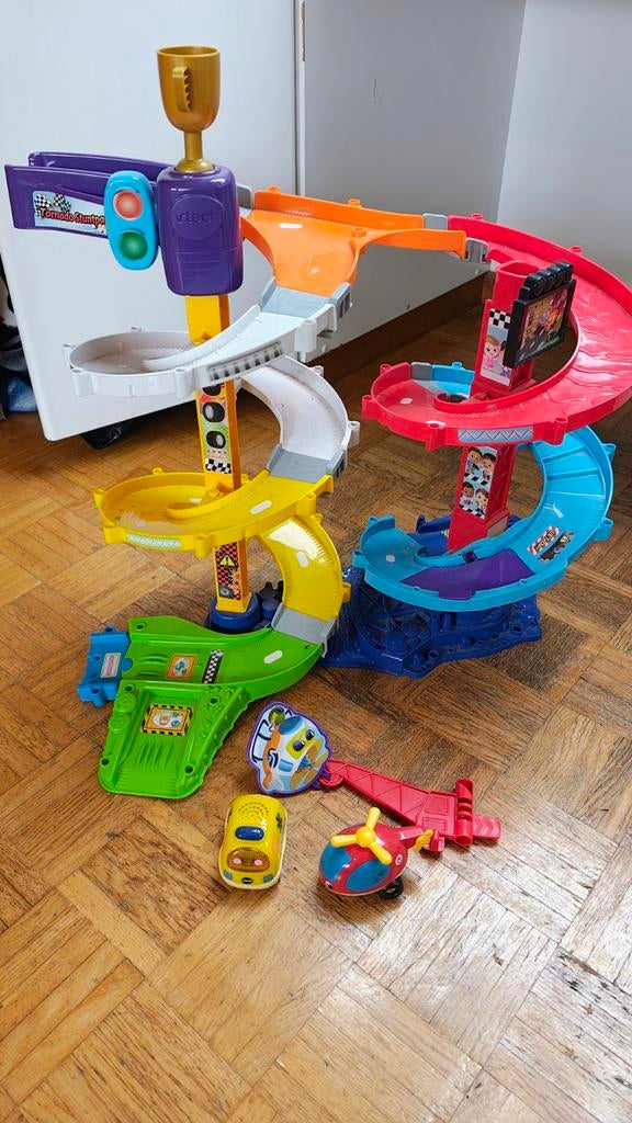 VTech Toet Toet Auto's Tornado Stuntpark., Enlèvement, Utilisé, 2 à 4 ans