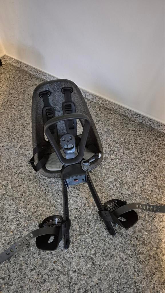 Thule fietstoel + adapter, Ophalen