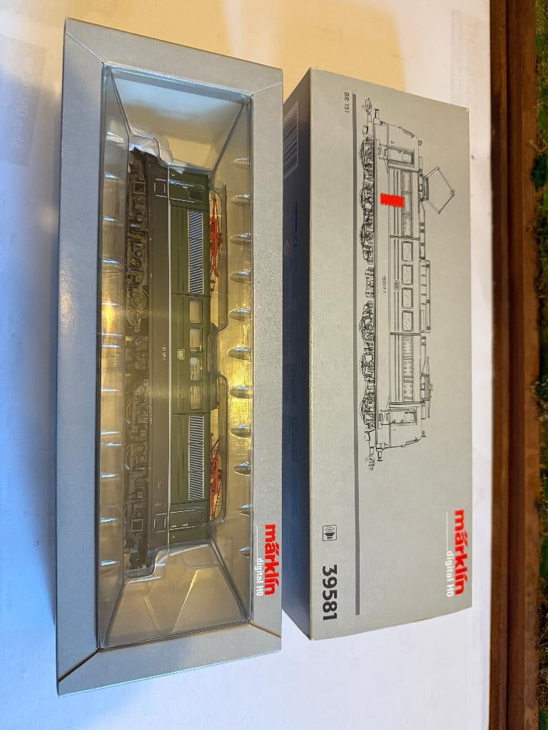 Marklin 39581  DB  (BR151), Wisselstroom, Locomotief, Ophalen of Verzenden, Zo goed als nieuw