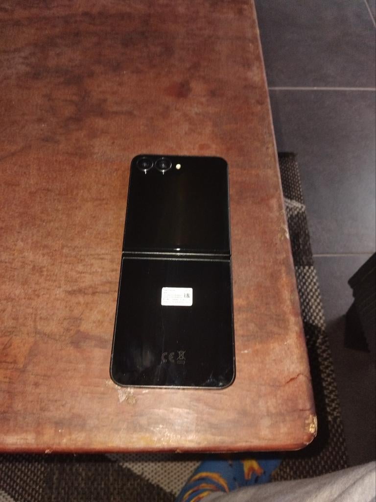 Samsung Galaxy Z FLIP 7 FE 256, 10 mégapixels ou plus, Comme neuf, Enlèvement, Sans simlock