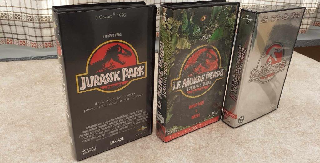 Série VHS Jurassic Park 1, 2, 3, CD & DVD, VHS | Film, Enlèvement ou Envoi, Comme neuf