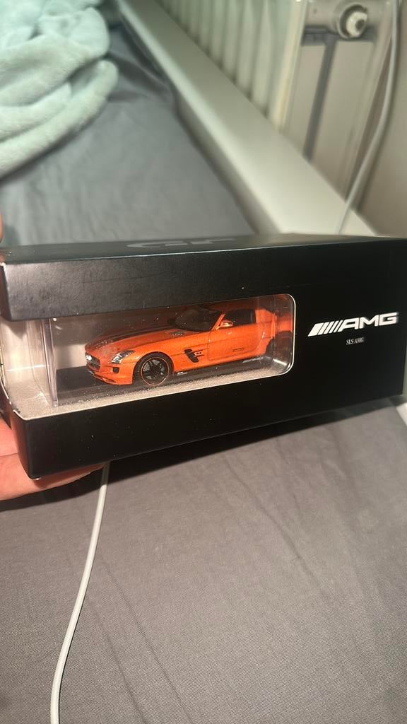 Mercedes benz sls amg schaalmodel, Ophalen of Verzenden, Zo goed als nieuw