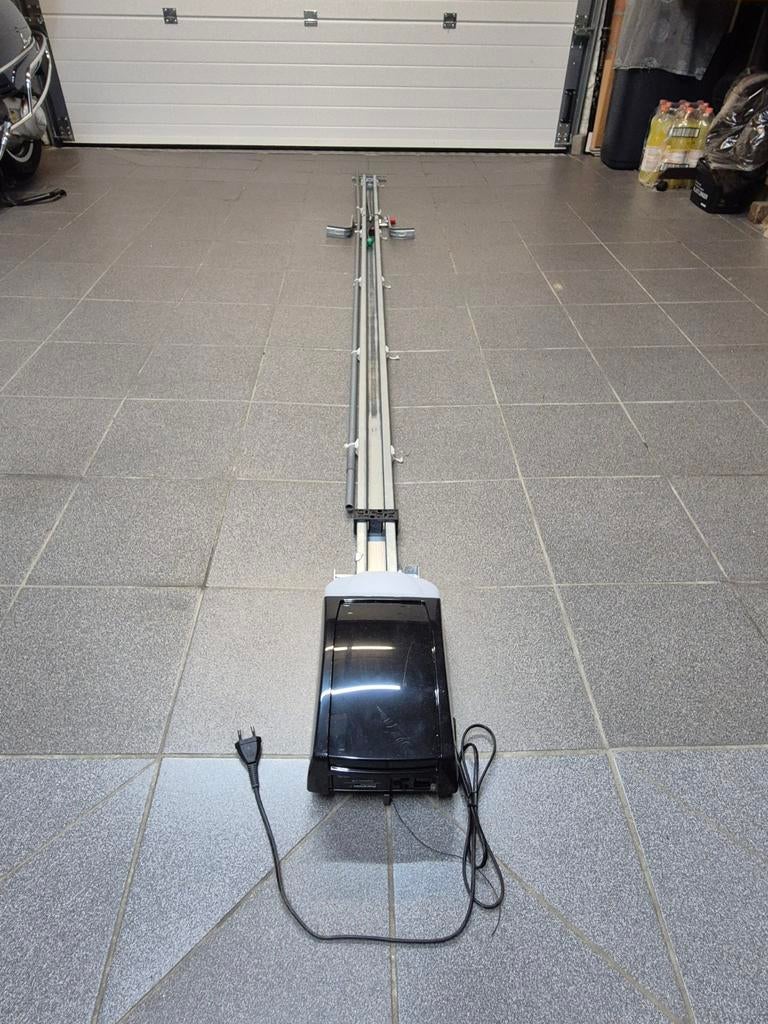 Garagepoort motor, Doe-het-zelf en Bouw, Ophalen