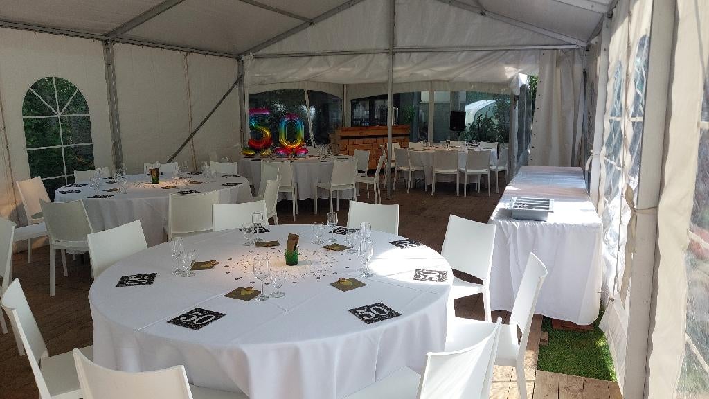 Verhuur van feestmateriaal en partytenten., Enlèvement, Comme neuf