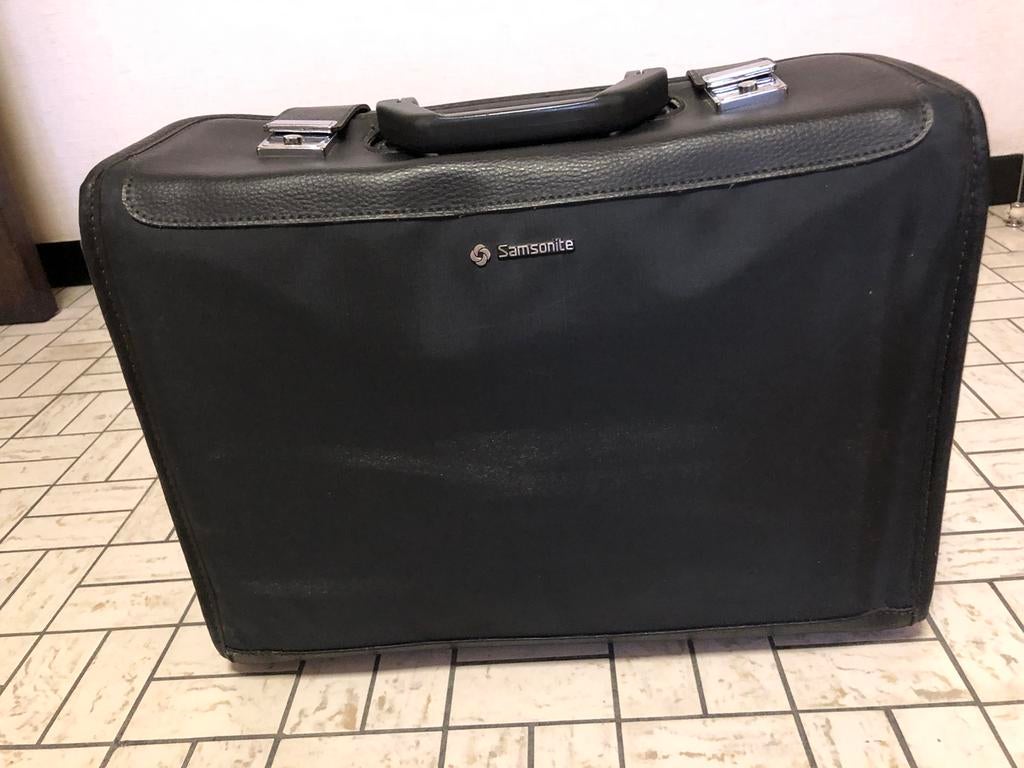 Ruime stevige zwarte koffer Samsonite, Ophalen, Gebruikt, Zacht kunststof