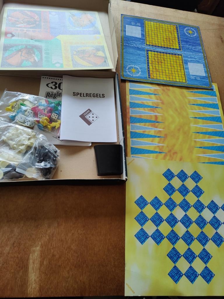 Jeux de société gezelschapsspellen doos, Enlèvement ou Envoi