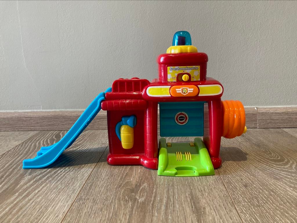 Toet Toet Auto's brandweerkazerne, Kinderen en Baby's, Speelgoed | Vtech, Ophalen of Verzenden, Zo goed als nieuw