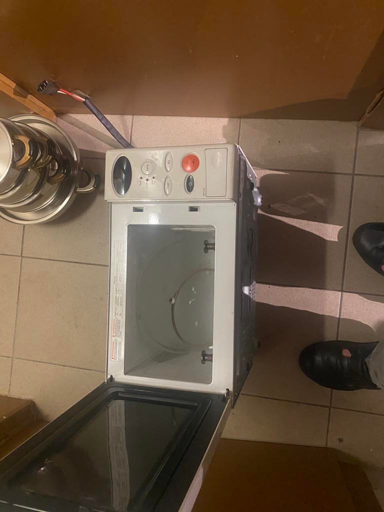 Microgolfoven voor vrachtwagen, Enlèvement, Utilisé