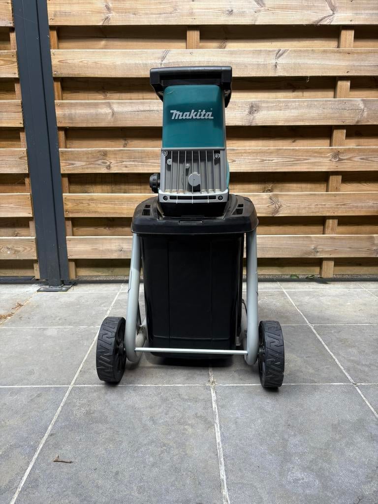 Makita takkenhakselaar, Tuin en Terras, Hakselaars, Ophalen, Zo goed als nieuw