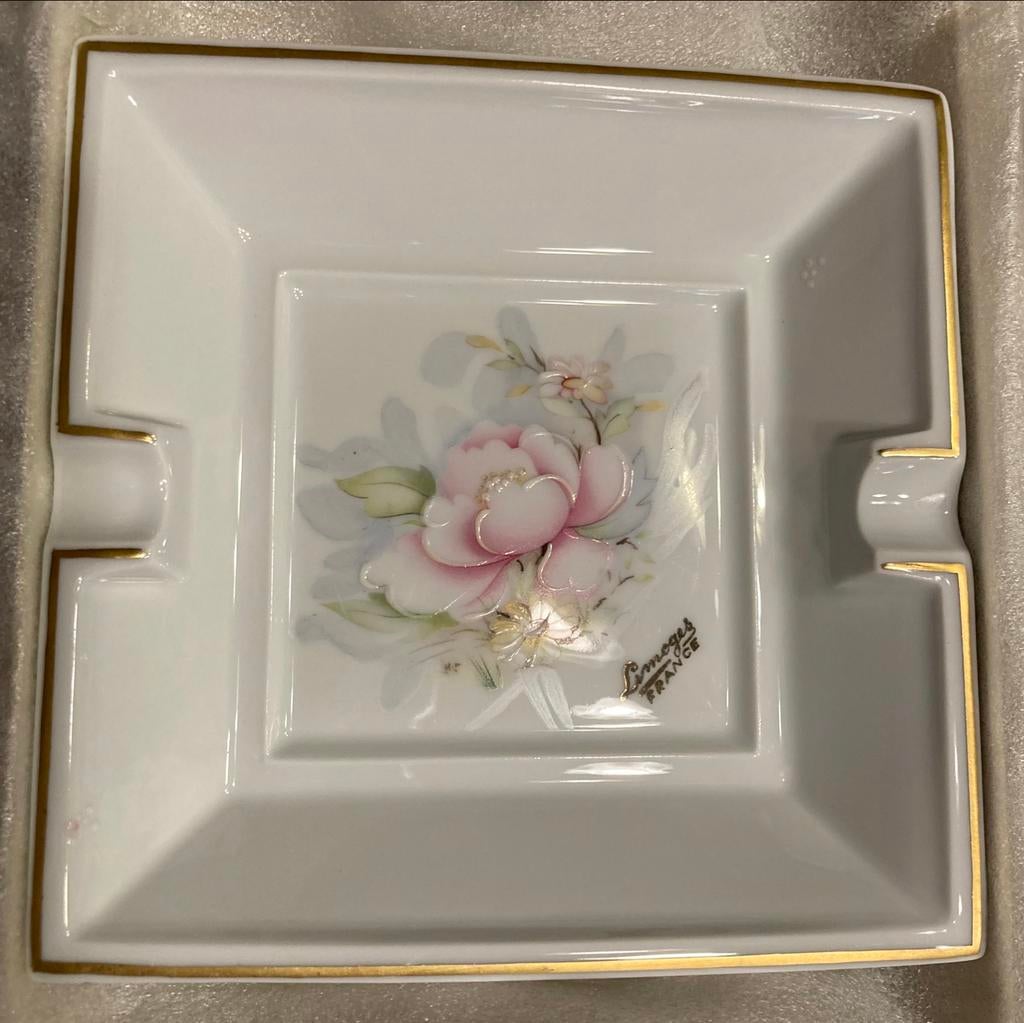 Porseleinen Limoges asbak., Verzamelen, Ophalen of Verzenden, Nieuw, Porselein, Overige typen