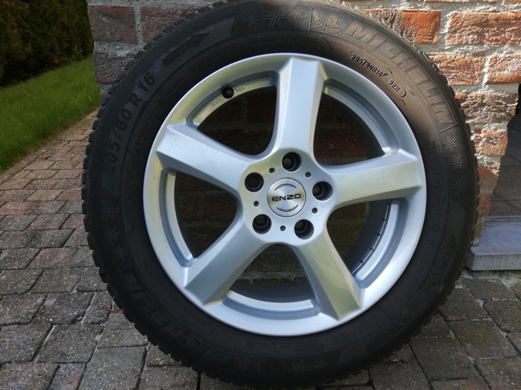 Winterbanden Michelin Alpin 205/60 R16 92H op Alu velg, Pneus hiver, 16 pouces, Véhicule de tourisme, 205 mm