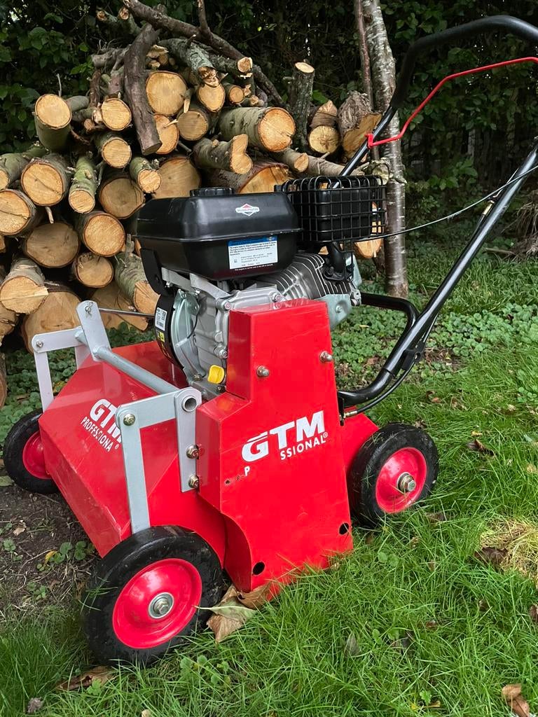GTM GTV500 verticuteermachine/ontmosser, Enlèvement, Utilisé, Essence