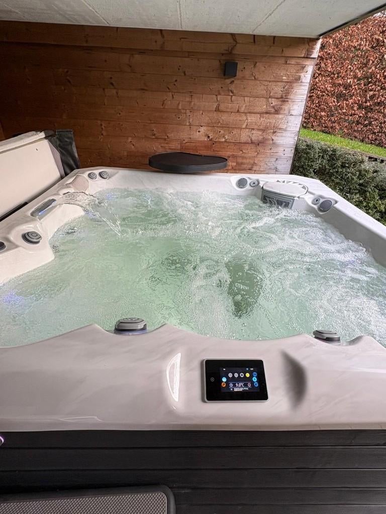 Wellis Palermo Deluxe Spa, Jardin & Terrasse, Bains à remous et Spas, Enlèvement, Utilisé, Escalier, Fixé