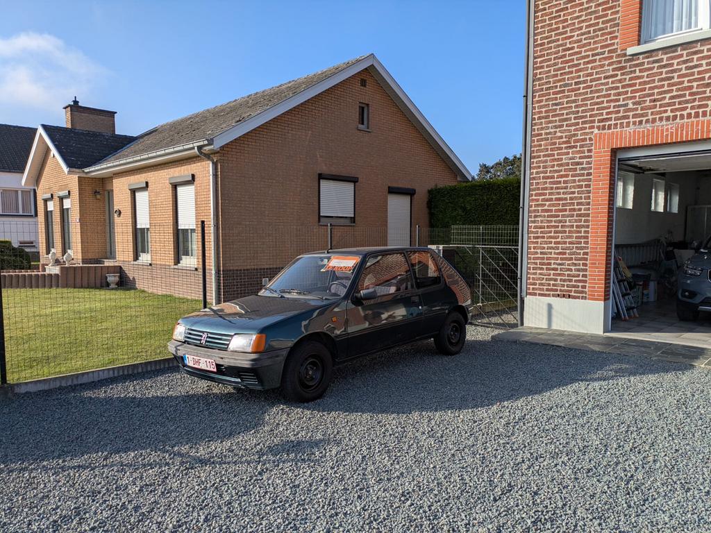Peugeot 205 Forever oldtimer 3-deurs, Auto's, Peugeot, Bedrijf, Elektrische ramen, Benzine, 3 deurs, Groen, Ophalen