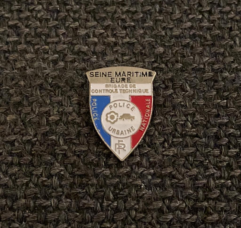 PIN - POLICE NATIONALE - POLICE URBAINE - FRANCE - POLITIE, Collections, Envoi, Utilisé, Autres sujets/thèmes, Insigne ou Pin's