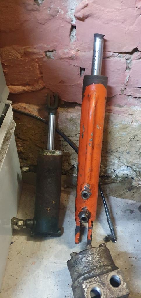 Pièces hydrauliques diverses, Enlèvement