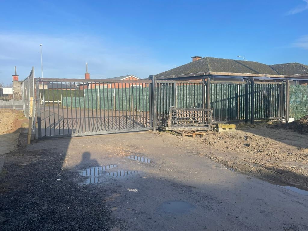 handbediende metalen schuifhekken op rail, Ophalen, Gebruikt, Schuifpoort, 150 tot 200 cm