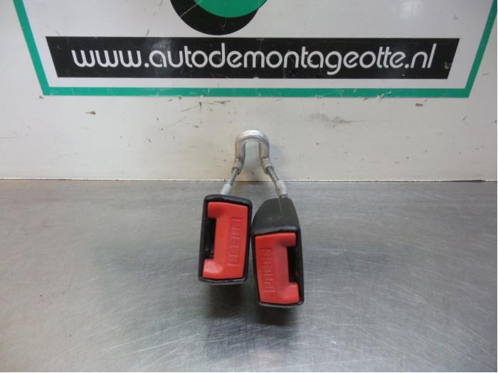 Insertion ceinture de sécurité arrière centre d'un Citroe, Autos : Pièces & Accessoires, -, Utilisé, -, -