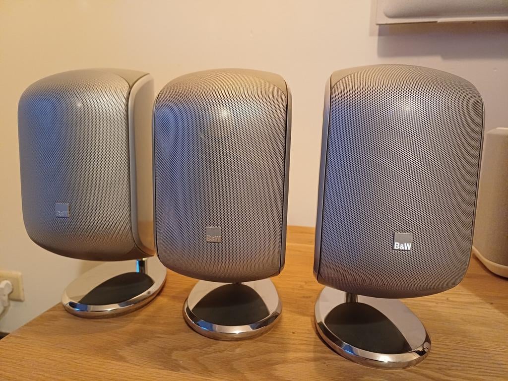 Bowers & Wilkins M1 (3 stuks), Audio, Tv en Foto, Luidsprekerboxen, Ophalen, Gebruikt, 60 tot 120 watt, Bowers & Wilkins (B&W)