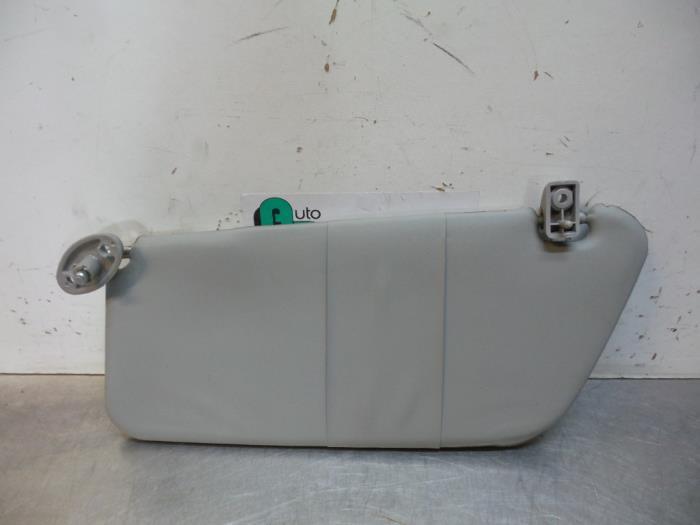 Zonneklep van een Chevrolet Matiz, Auto-onderdelen, Interieur en Bekleding, Gebruikt, -, Ophalen of Verzenden, -