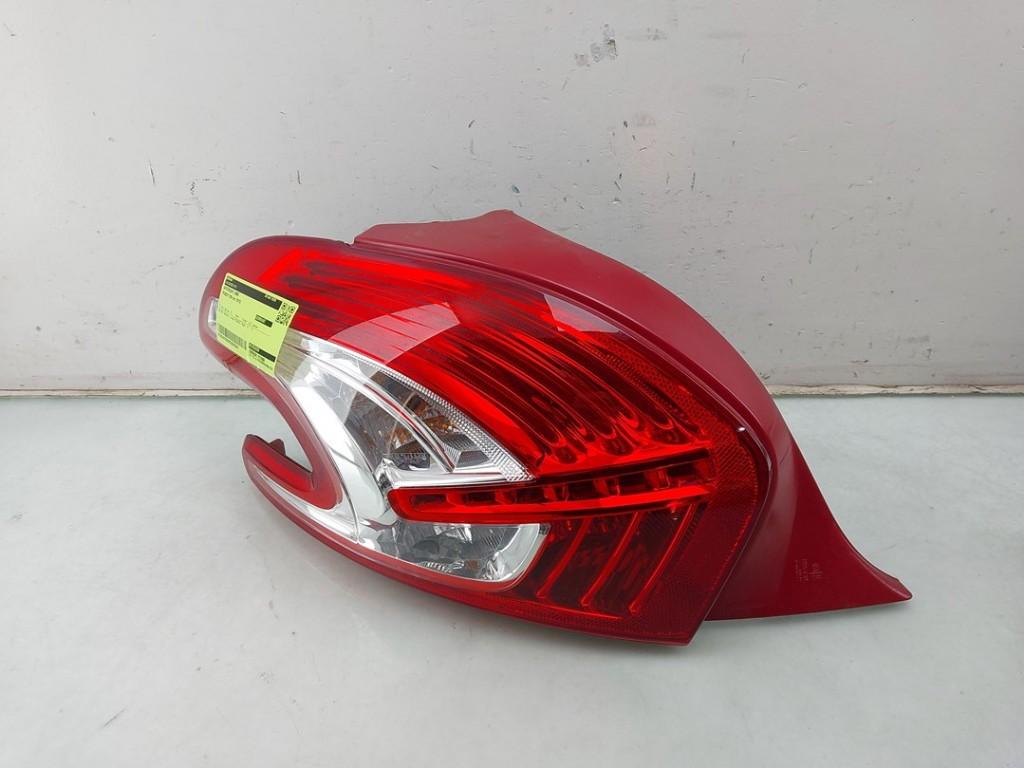 FEU ARRIÈRE GAUCHE Peugeot 208 I (CA / CC / CK / CL), Kontakt-peugeot@peugeot.com, Utilisé, Peugeot Deutschland GmbH, Bahnhofsplatz
65423  Rüsselsheim, DE