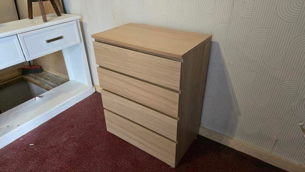IKEA MALM dressoir - 4 laden - gebleekt eikenfineer - CONDIT, Huis en Inrichting, Slaapkamer | Nachtkastjes