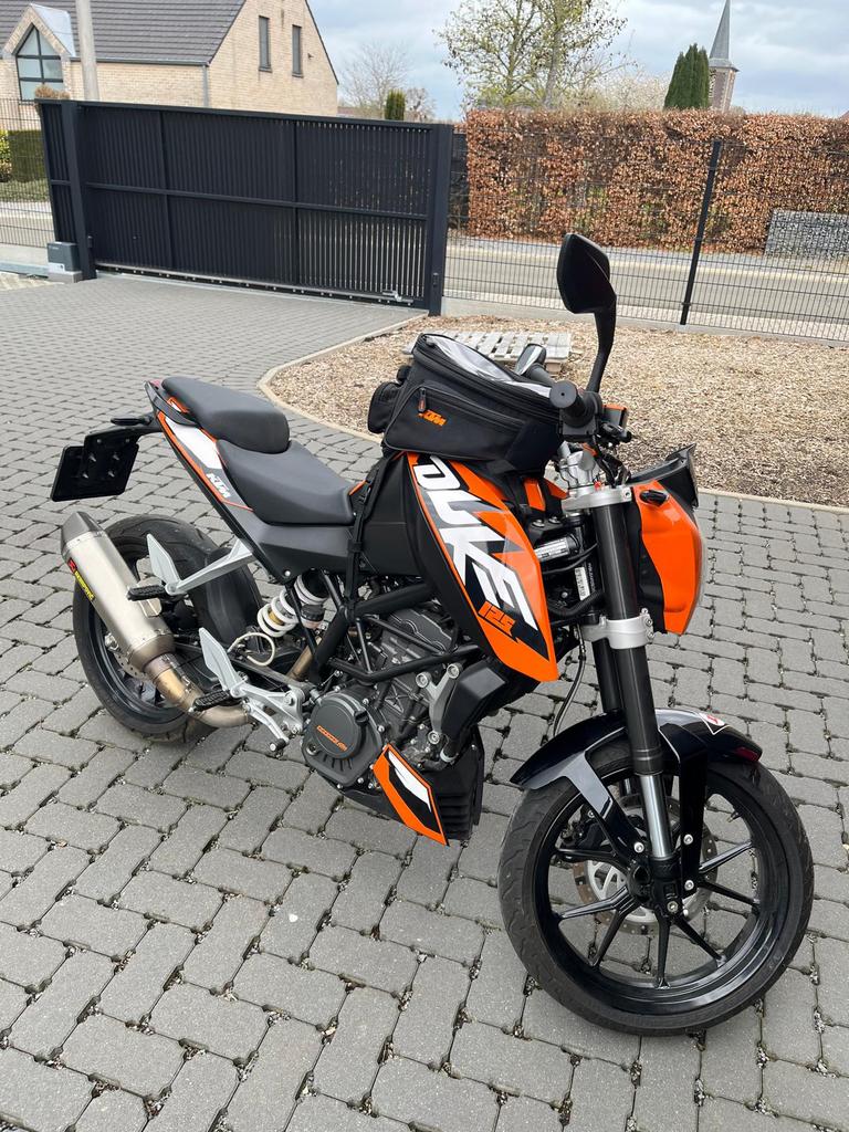 KTM duke 125 - 2011, Motoren, Particulier