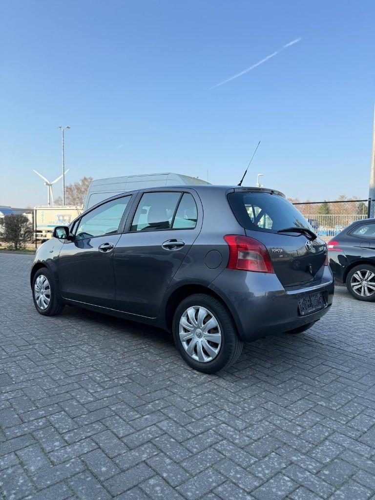 Toyota Yaris incl 1 jaar garantie, Autos, Argent ou Gris, Achat, 1298 cm³, Entreprise
