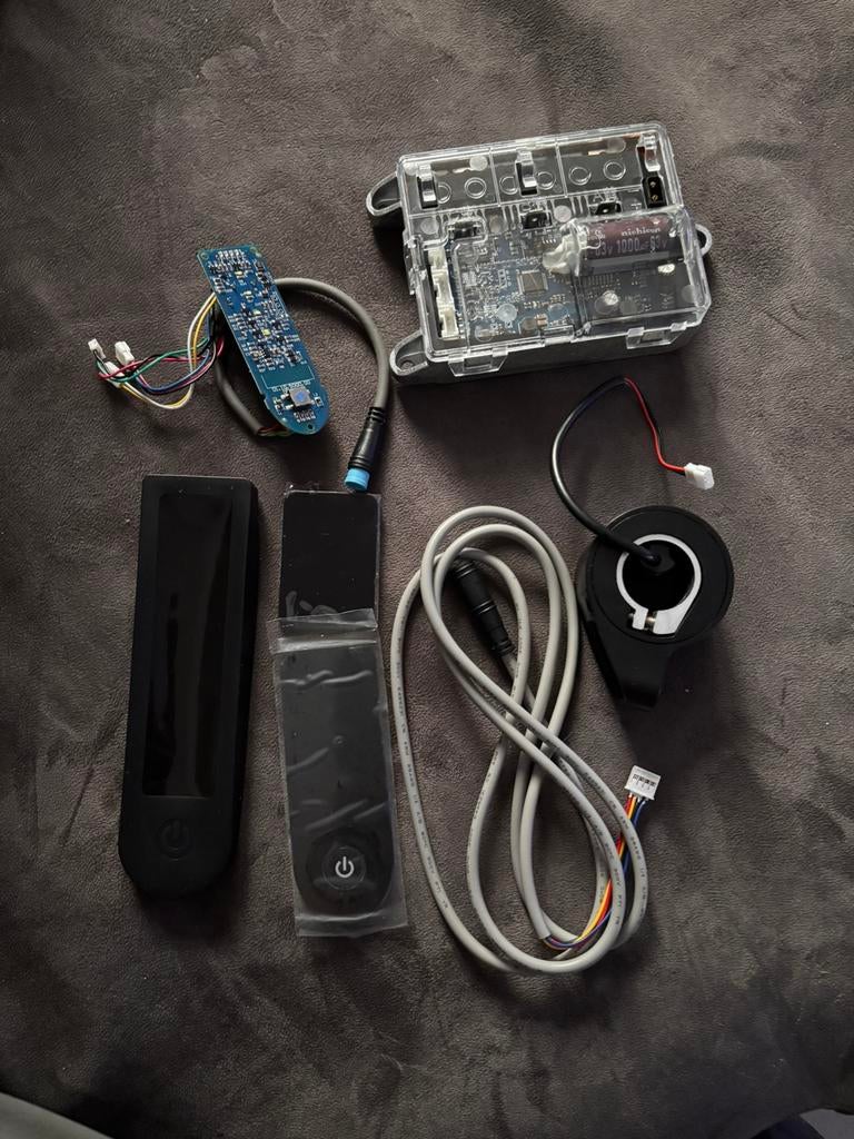 Xiaomi m365, Fietsen en Brommers, Steps, Ophalen, Nieuw, Elektrische step (E-scooter)