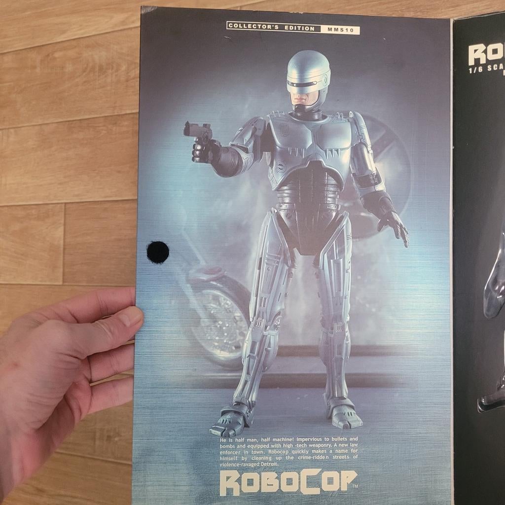 hot toys vintage robocop mms 10 2006 rare