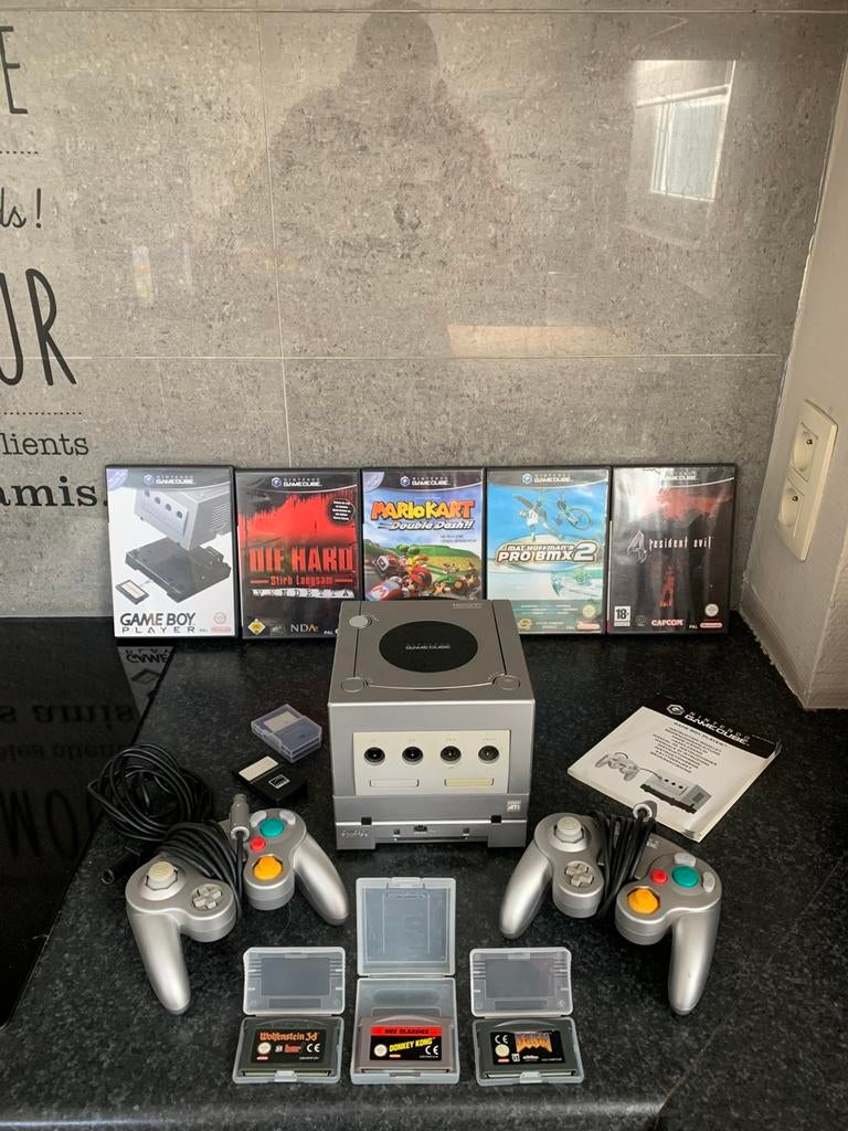 Nintendo Gamecube, Consoles de jeu & Jeux vidéo, Consoles de jeu | Nintendo GameCube, Enlèvement ou Envoi, Comme neuf, Avec GameBoy player