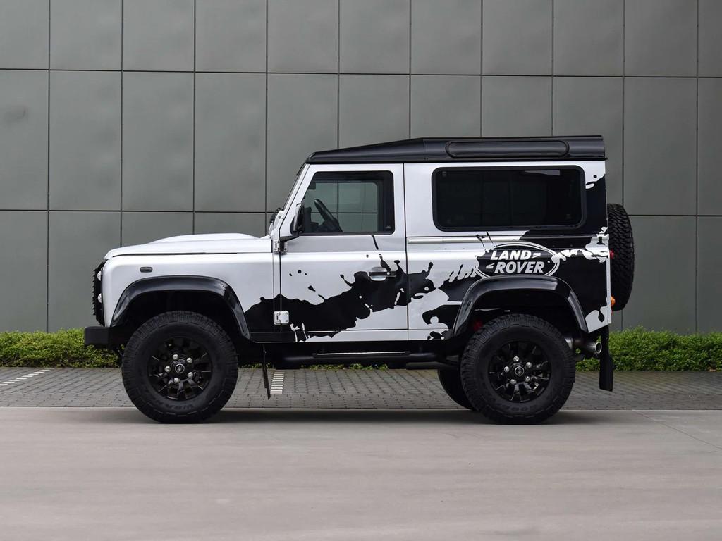 Land Rover Defender 90 / 2.2 TD4 / "Eastnor Edition", Autos, Achat, Entreprise, Boîte manuelle, Noir