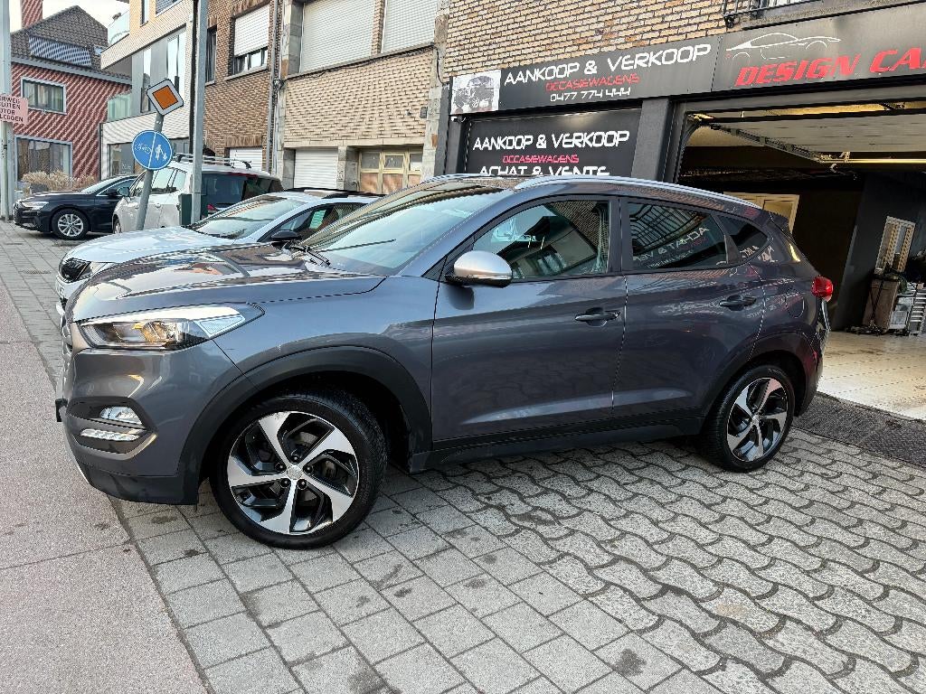 Hyundai Tucson Essence 87 km garantie op de Navi-camera, Euro 6, Bedrijf, Handgeschakeld, Tucson