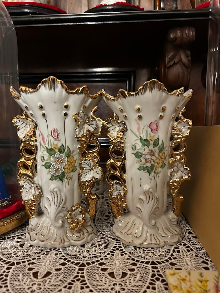 2 magnifiques vases de mariage avec des fleurs sur le devant, Enlèvement