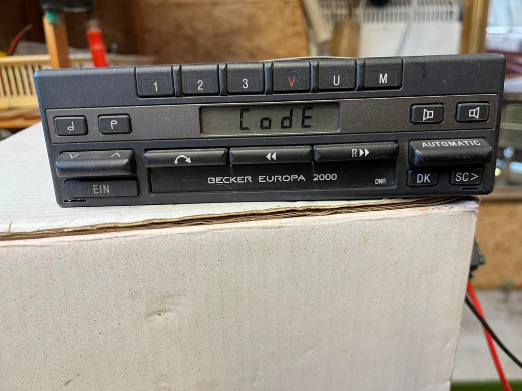 Becker Europa 2000 retro autoradio, Auto diversen, Autoradio's, Ophalen of Verzenden, Zo goed als nieuw