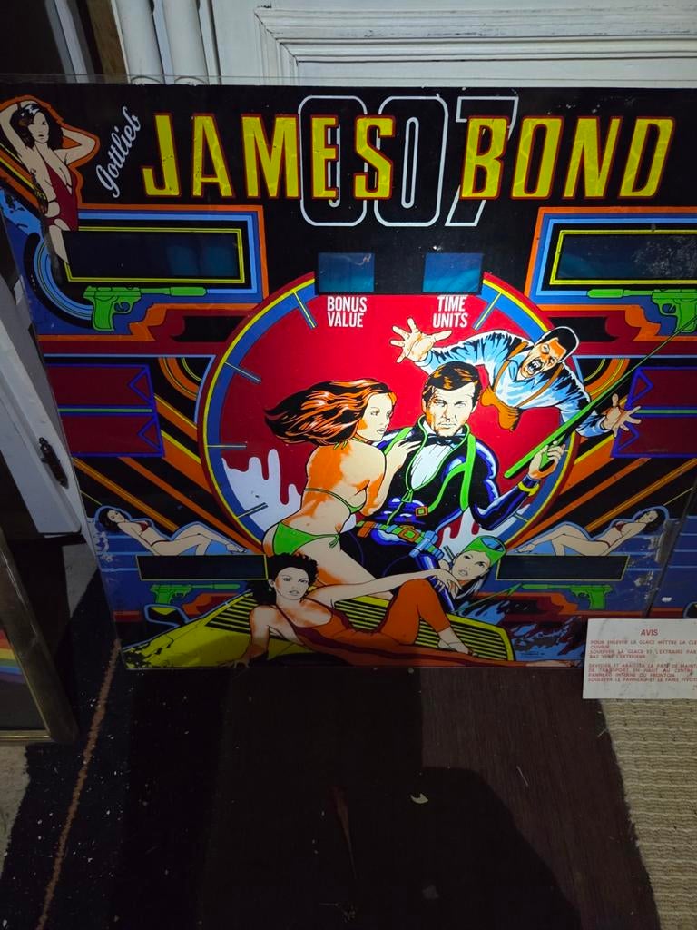 ASSIETTES EN VERRE JAMES BOND ROGER MOORE GOTTLIEB 2 PIÈCES, Collections, Enlèvement, Flipper (jeu), Gottlieb