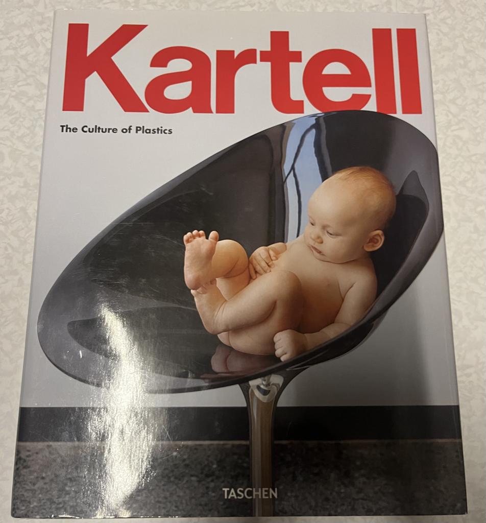 Boek: Kartell The Culture of Plastics., Boeken, Kunst en Cultuur | Fotografie en Design, Zo goed als nieuw, Fotografie algemeen